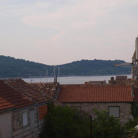 Apartments Bralic Vis Luaran gambar