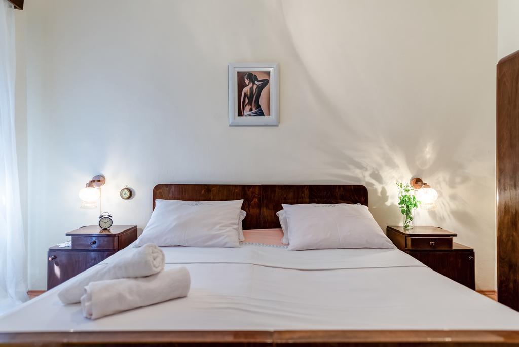 Apartments Bralic Vis Luaran gambar