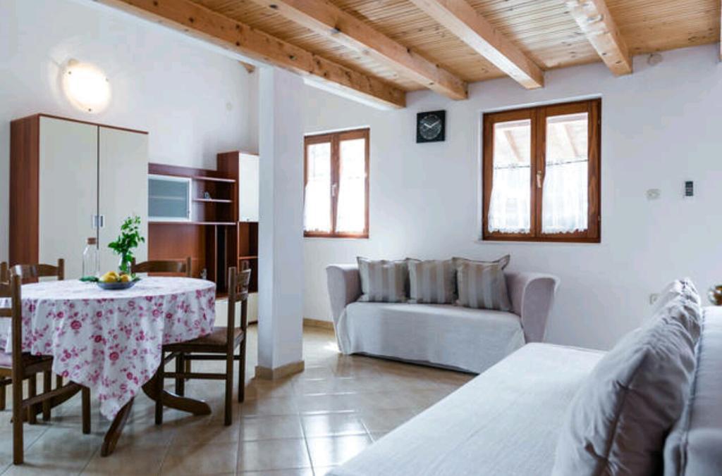 Apartments Bralic Vis Luaran gambar